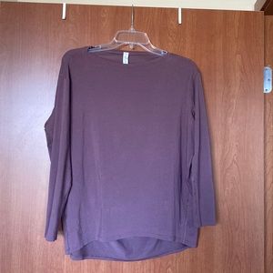 Lululemon Back in Action Long Sleeve Shirt, Size 2